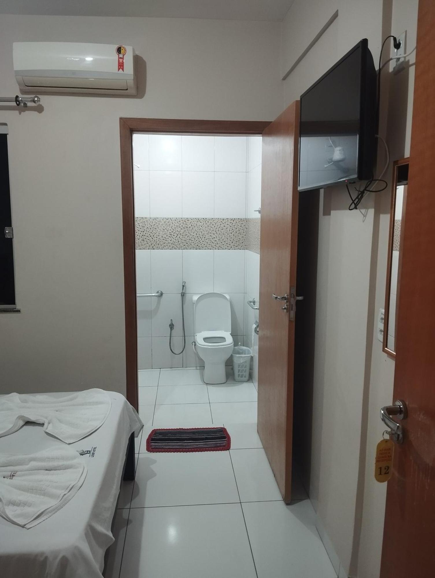 Lider Hotel Goiânia Esterno foto